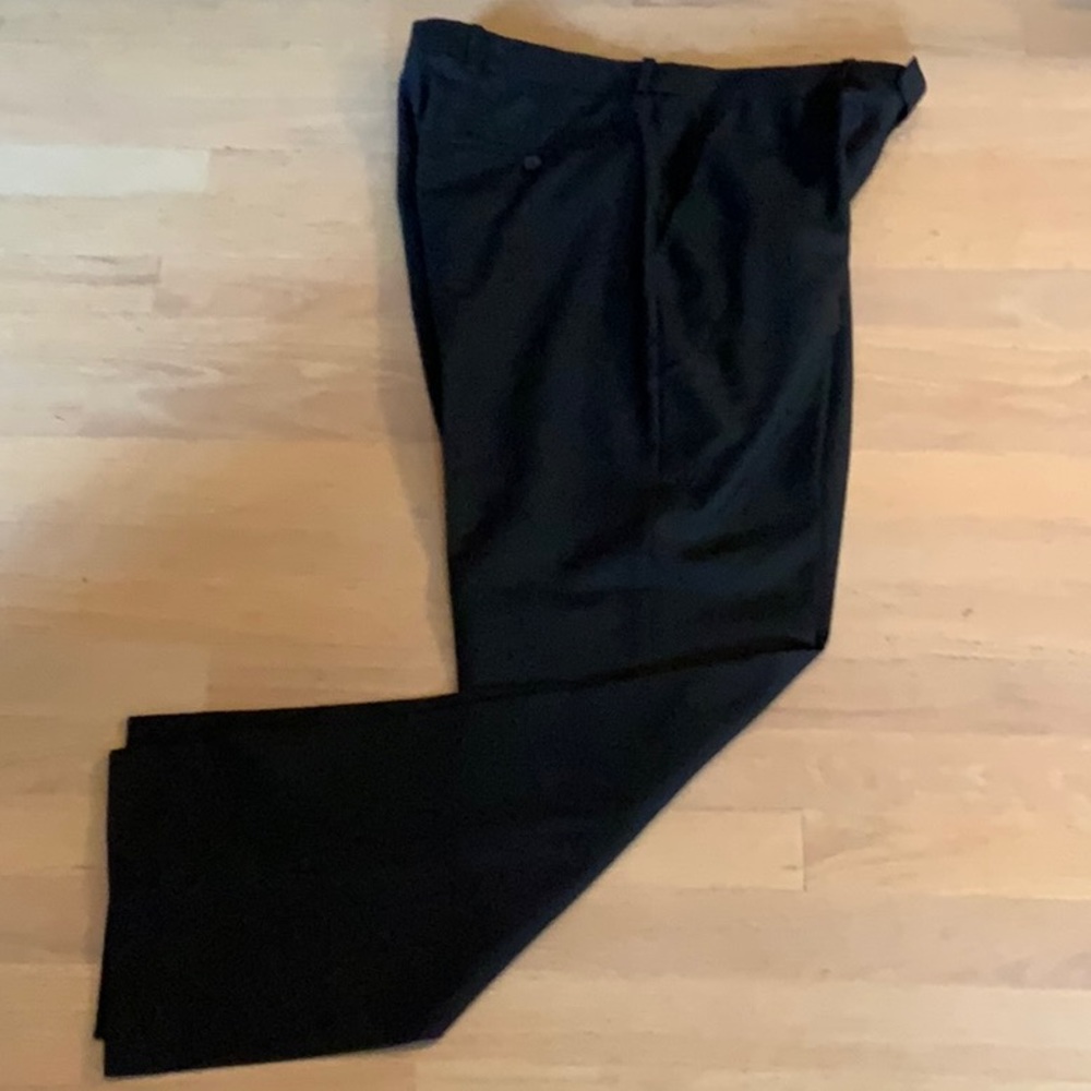 Perry Ellis dress pants 32 x 30 charcoal tonal. Modern fit. Stretch.